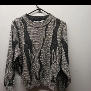 Vintage City Streets Black and Gray Patterned Sweater Size Small